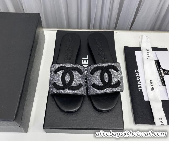 Best Product Chanel CC Glitter Flat Slide Sandals Silver/Black 022278