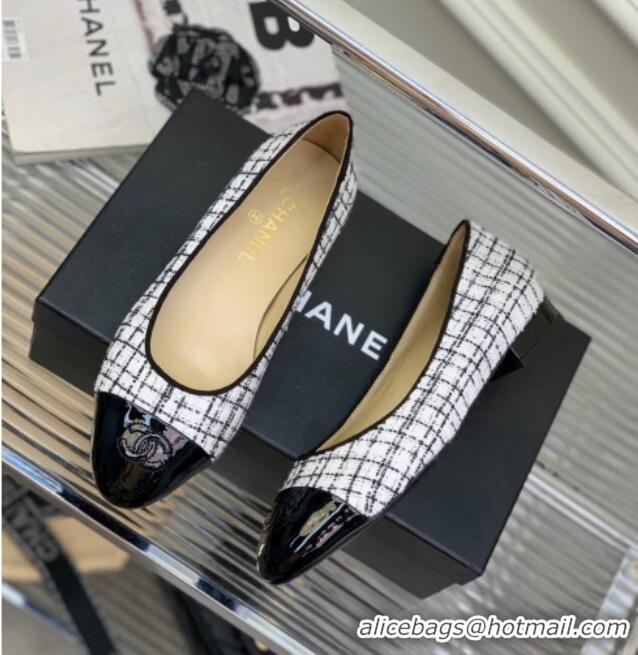 Purchase Chanel Tweed & Patent Leather Ballerinas White/Black 222897