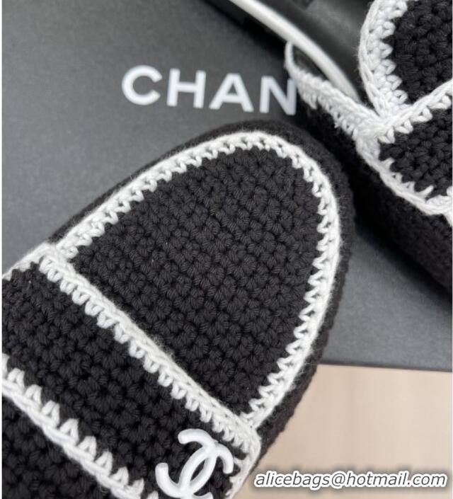 Sumptuous Chanel Crochet Flat Mules Black 1/White 228107