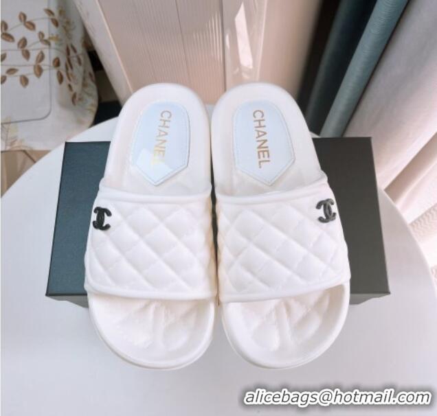 Popular Style Chanel Quilted Leather Foldover Flat Slide Sandals White 022751