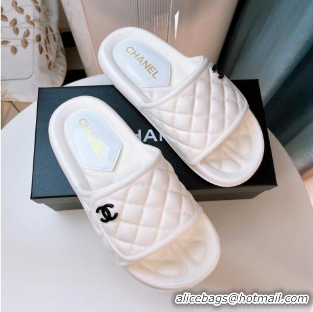 Popular Style Chanel Quilted Leather Foldover Flat Slide Sandals White 022751