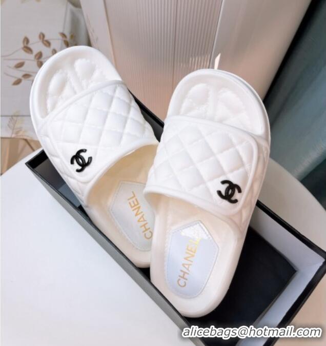 Popular Style Chanel Quilted Leather Foldover Flat Slide Sandals White 022751