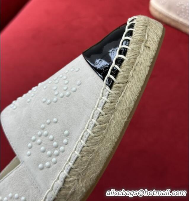 Sophisticated Chanel Suede & Patent Leather Espadrilles with Pearl CC White/Black 022808