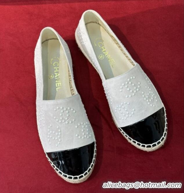 Sophisticated Chanel Suede & Patent Leather Espadrilles with Pearl CC White/Black 022808