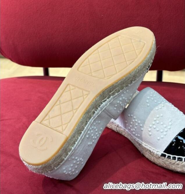 Sophisticated Chanel Suede & Patent Leather Espadrilles with Pearl CC White/Black 022808