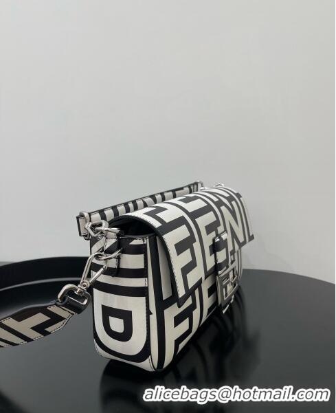 Shop Grade Fendi Baguette Medium Roma Capsule Bag in Two-tone Leather F1267 White/Black 2023