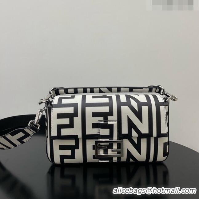 Shop Grade Fendi Baguette Medium Roma Capsule Bag in Two-tone Leather F1267 White/Black 2023