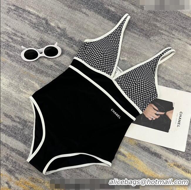 Luxury Classic Chanel One Piece Swimwear 030773 White/Black 2023