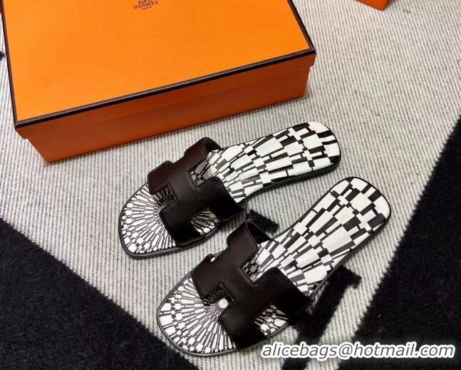 Durable Hermes Classic Smooth Calfskin Flat Slide Sandals Black/White 2110210