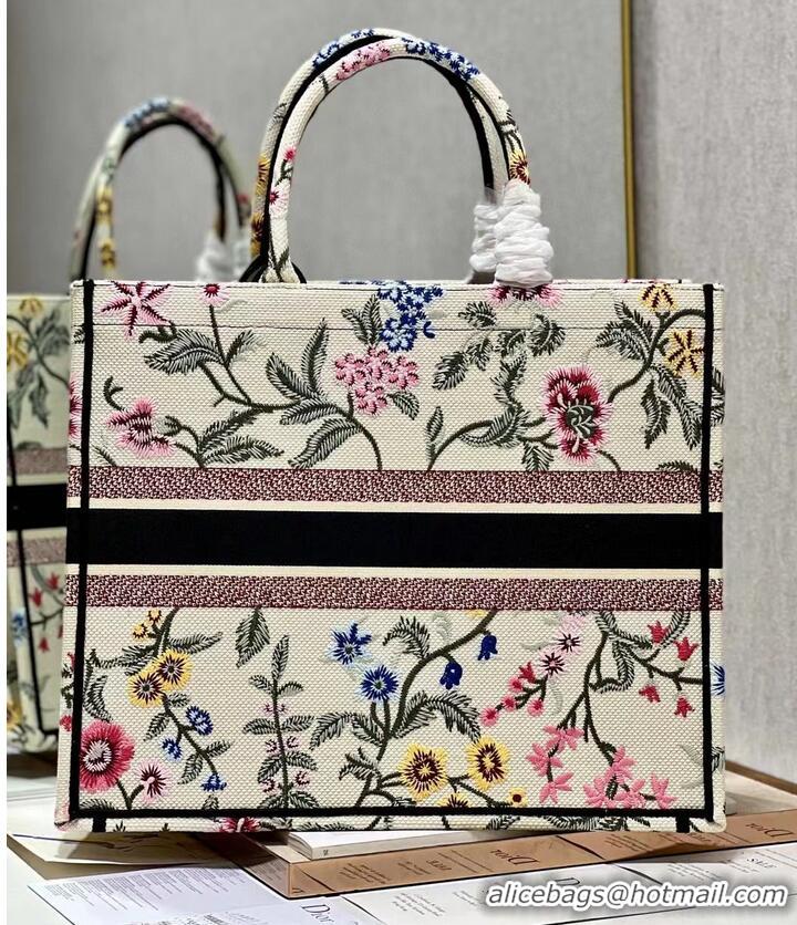 Trendy Design MEDIUM DIOR BOOK TOTE White Multicolor Dior Petites Fleurs Embroider M1296ZEAU