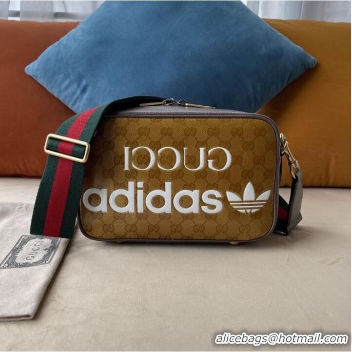 Famous Brand Gucci adidas x Gucci small shoulder bag 702427 Brown