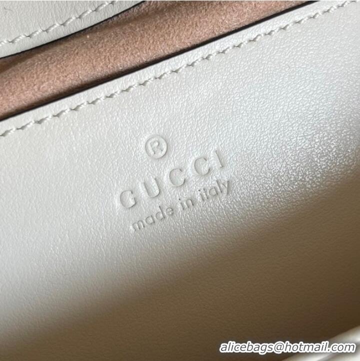 Well Crafted Gucci GG Marmont mini shoulder bag 739682 white