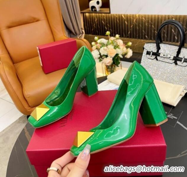 Perfect Valentino Roman Stud Patent Leather Medium Heel Pumps 6cm Green 110304