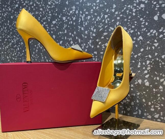 Classic Hot Valentino One Stud Silk High Heel Pumps 10cm with Crystal Yellow 112990