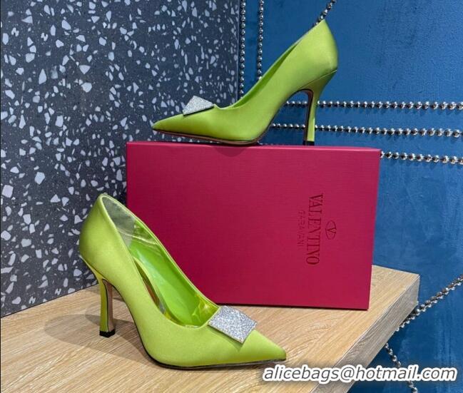 Sophisticated Valentino One Stud Silk High Heel Pumps 10cm with Crystal Green 112992