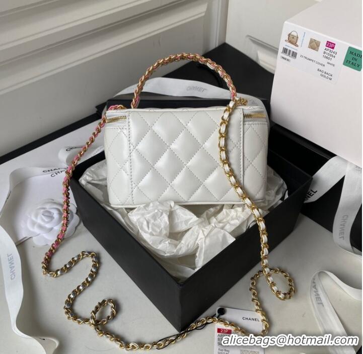 Famous Brand Chanel CLUTCH WITH CHAIN Lambskin & Gold Metal AP3243 WHITE