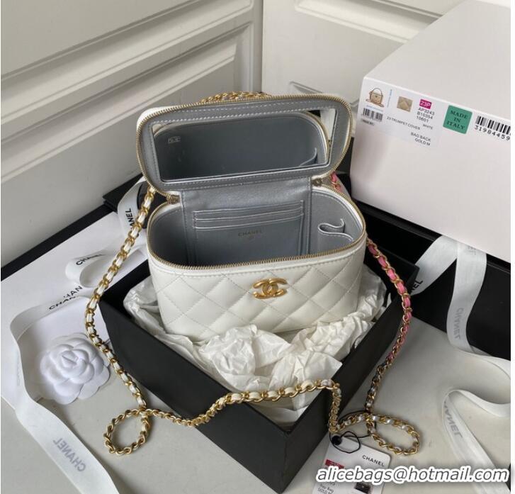 Famous Brand Chanel CLUTCH WITH CHAIN Lambskin & Gold Metal AP3243 WHITE