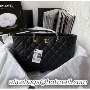 Pretty Style Chanel Grained Shiny Calfskin & Gold-Tone Metal Shoulder Bag YO1864 black