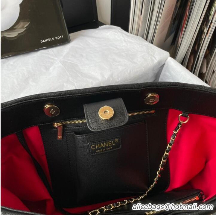 Pretty Style Chanel Grained Shiny Calfskin & Gold-Tone Metal Shoulder Bag YO1864 black