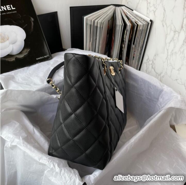 Pretty Style Chanel Grained Shiny Calfskin & Gold-Tone Metal Shoulder Bag YO1864 black