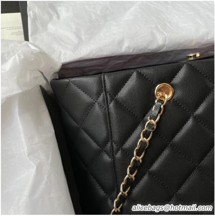 Pretty Style Chanel Grained Shiny Calfskin & Gold-Tone Metal Shoulder Bag YO1864 black