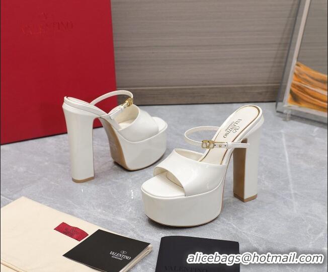 Luxurious Valentino Tan-Go Platform Slides Sandals 15.5cm in Patent Leather White 013077