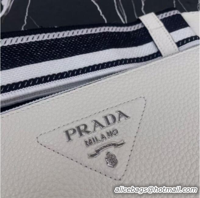 Famous Brand Prada Leather shoulder bag 1BH050 white