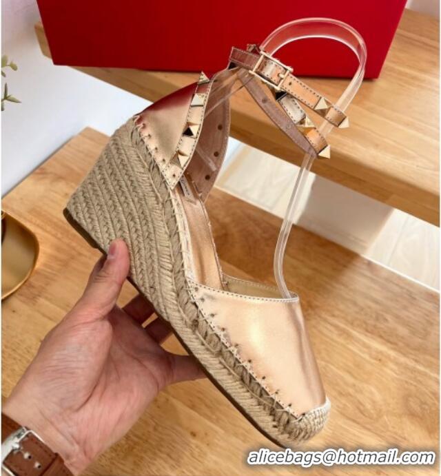 Stylish Valentino Metallic Leather Rockstud Wedge Pumps 9.5cm Gold 0322087