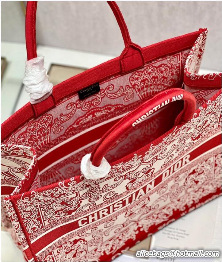 Good Taste LARGE DIOR BOOK TOTE Dior Brocart Embroidery M1286ZE