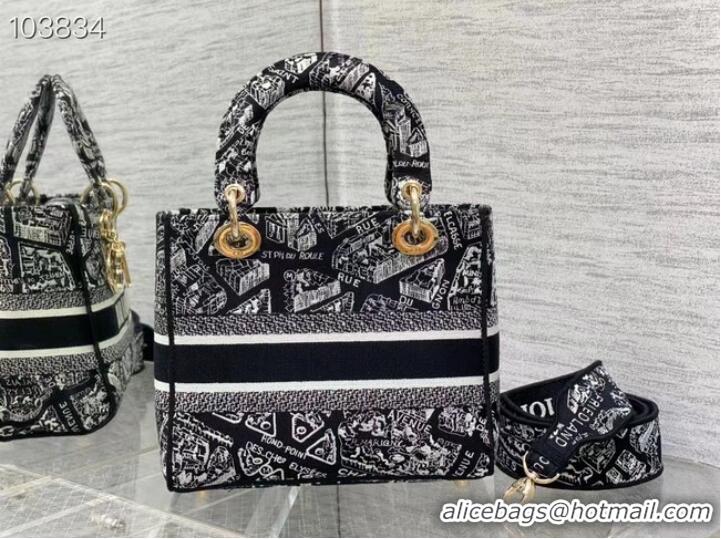 Top Quality Dior MEDIUM LADY D-LITE BAG Black and White Plan de Paris Embroidery M0565OOMP