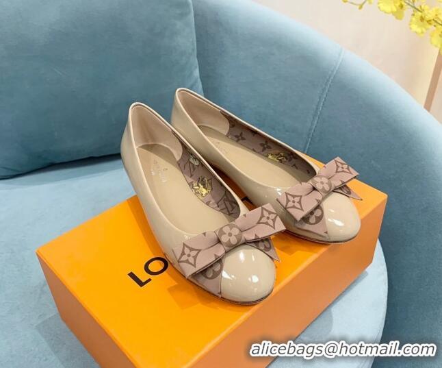 Stylish Louis Vuitton Popi Flat Ballerinas in Patent Leather Beige 110235