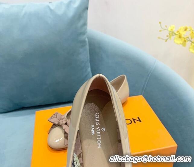 Stylish Louis Vuitton Popi Flat Ballerinas in Patent Leather Beige 110235