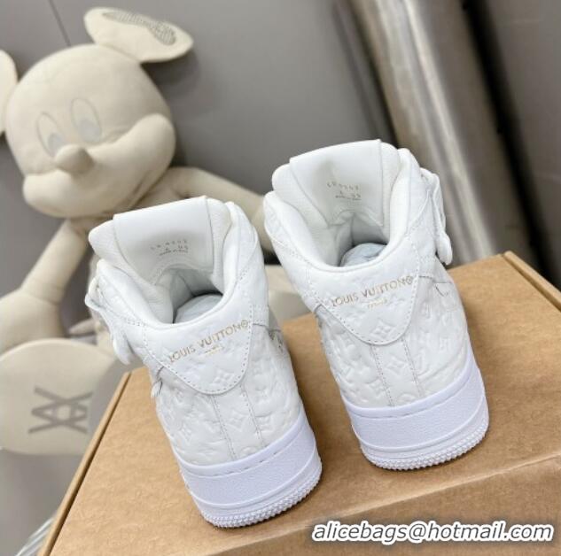 Luxury Louis Vuitton and Nike Air Jordan AJ1 High-top Sneakers in White Monogram Leather 113040