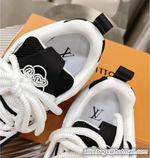 Discount Louis Vuitton Trainer Sneakers in Leather and Mesh White/Black 113045