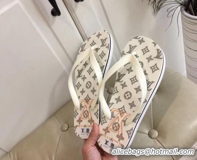 Pretty Style Louis Vuitton Men's Flat Thong Sandals White 220138