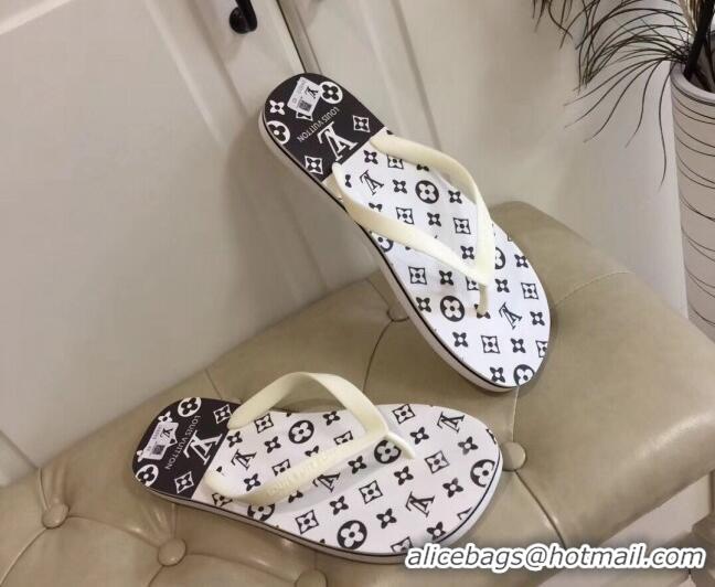 Durable Louis Vuitton Men's Flat Thong Sandals White 220147