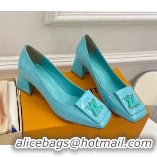 Shop Duplicate Louis Vuitton Shake Pumps 5.5cm in Patent Leather with LV Twist Light Blue 122721