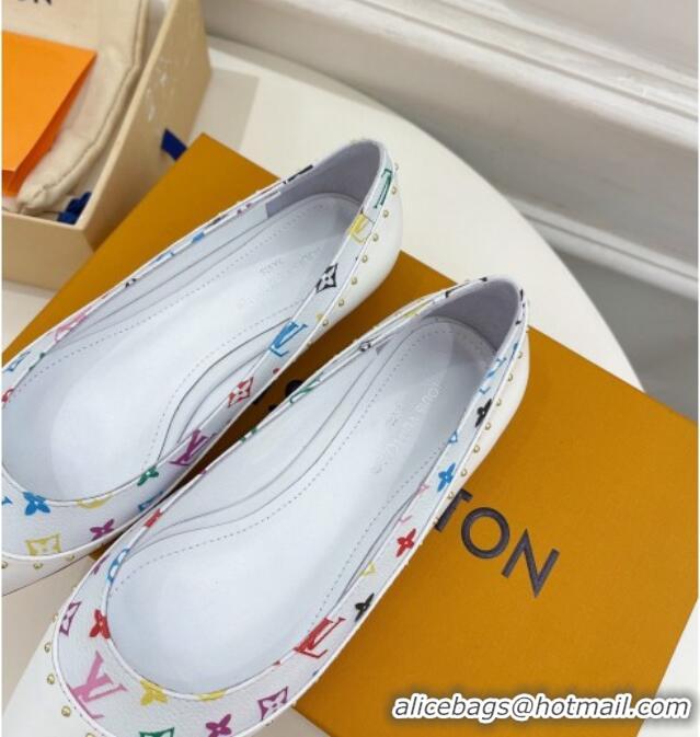 Best Product Louis Vuitton Signature Flat Ballerinas in Leather and Monogram Canvas with Studs White 122726