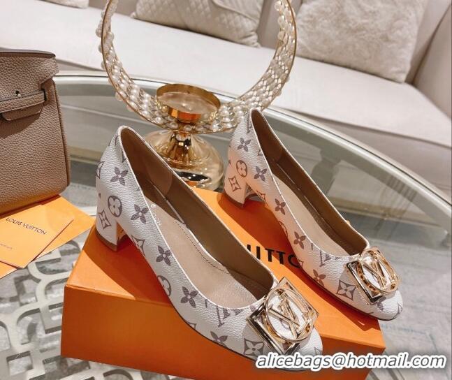 Sumptuous Louis Vuitton Madeleine Pumps 4.5cm in Monogram Canvas White 2122738