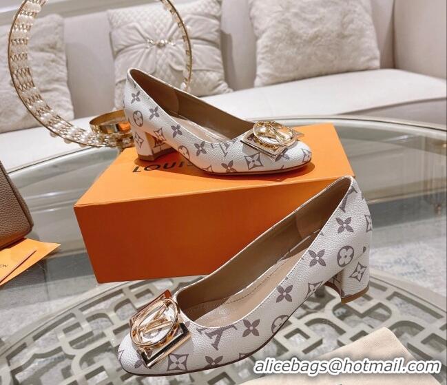 Sumptuous Louis Vuitton Madeleine Pumps 4.5cm in Monogram Canvas White 2122738