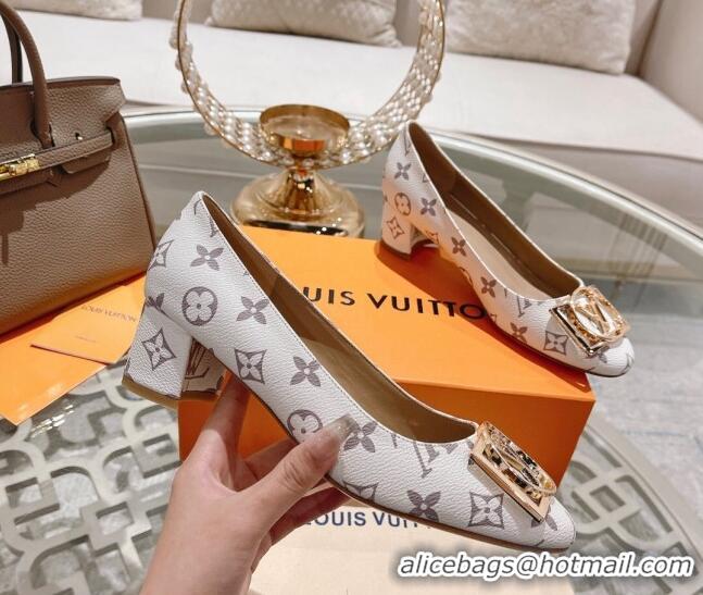 Sumptuous Louis Vuitton Madeleine Pumps 4.5cm in Monogram Canvas White 2122738