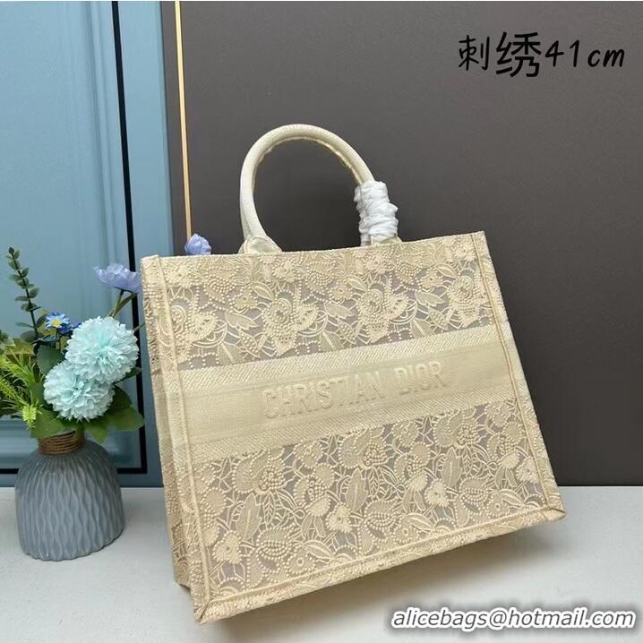 Well Crafted LARGE DIOR BOOK TOTE Effect M1286ZSEL Natural