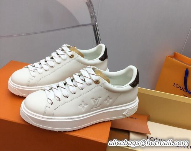 Sumptuous Louis Vuitton Time Out Sneaker in Calf Leather with LV Charm White/Gold 022876