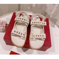 Stylish Valentino Rockstud Flat Sandals in Nappa Leather White 324022