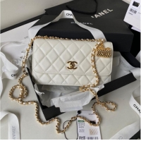 Pretty Style CHANEL WALLET ON CHAIN AP3318 white