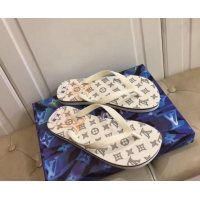 Pretty Style Louis Vuitton Men's Flat Thong Sandals White 220138