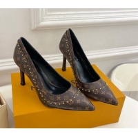 Top Design Louis Vuitton Signature Pumps 8.5cm in Monogram Canvas with Studs 122730