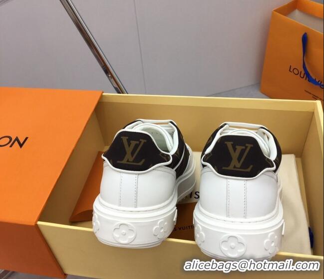 Sumptuous Louis Vuitton Time Out Sneaker in White Leather and Monogram Canvas 022887