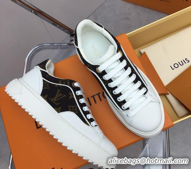 Sumptuous Louis Vuitton Time Out Sneaker in White Leather and Monogram Canvas 022887