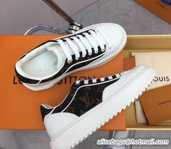 Sumptuous Louis Vuitton Time Out Sneaker in White Leather and Monogram Canvas 022887